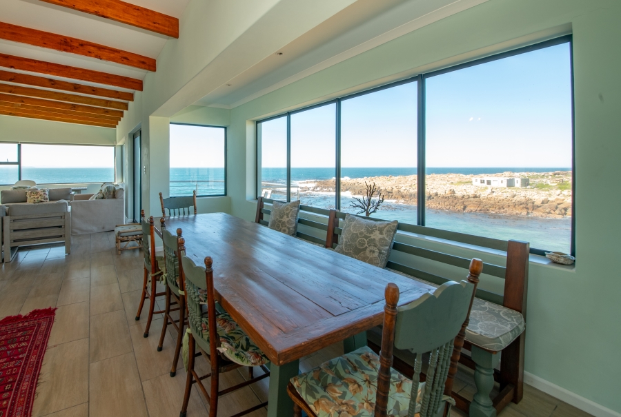 4 Bedroom Property for Sale in Sunny Seas Estate Western Cape